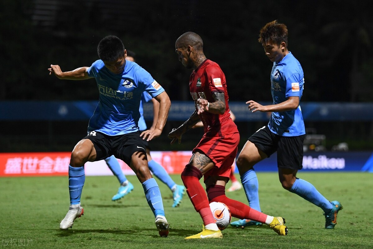 包含重庆斯威客场不敌大连人,遭遇两连败的词条 包含重庆斯威客场不敌大连人,遭遇两连败的词条