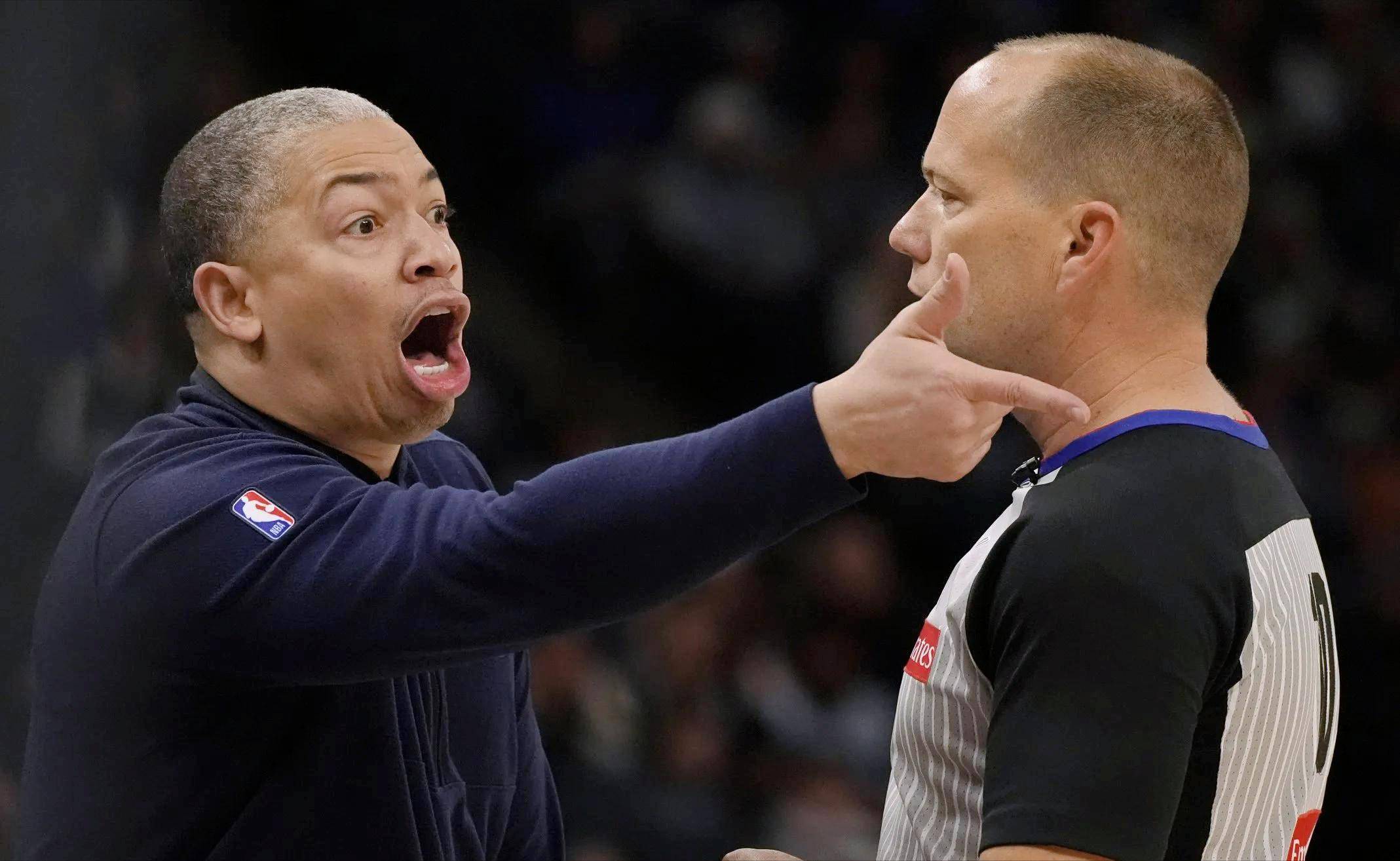 快船险胜猛龙,浓眉哥关键制胜 快船险胜猛龙,浓眉哥关键制胜