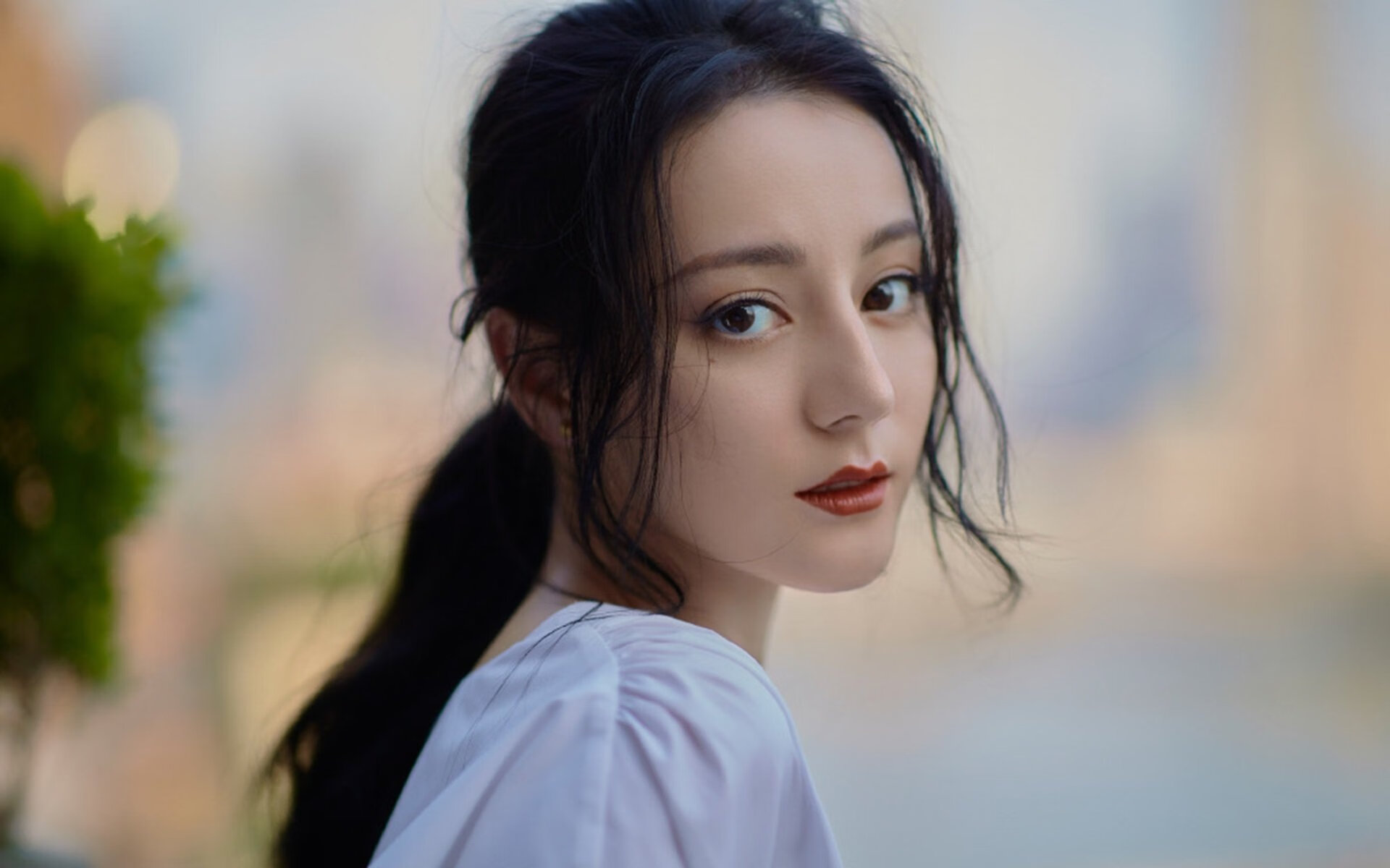 一人突破，一队突围，当维金斯隔扣东契奇，遇上罗伊斯的凤凰涅槃